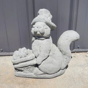 Derby Squirrel w/wheelbarrow