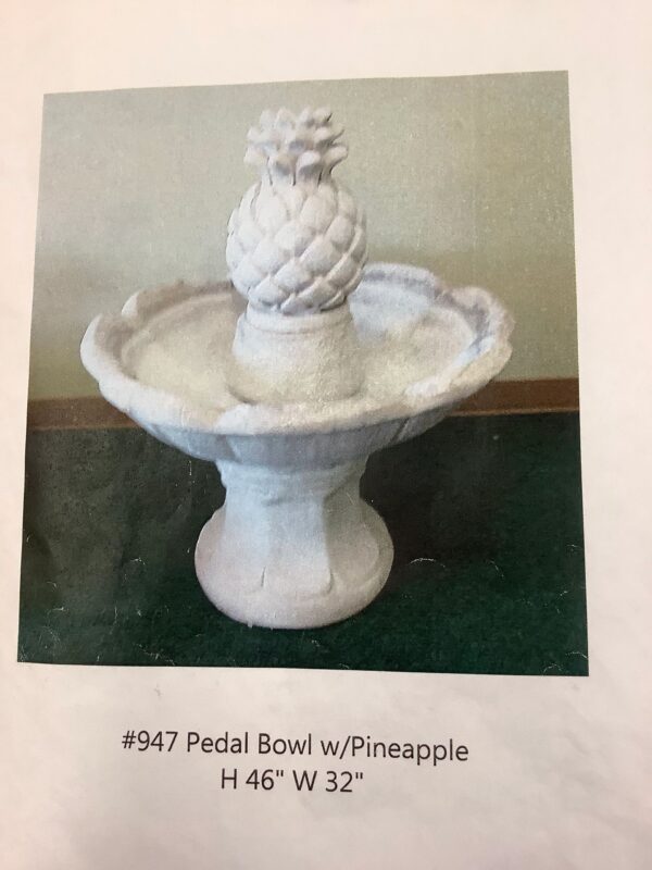 Medium Welcome Pineapple